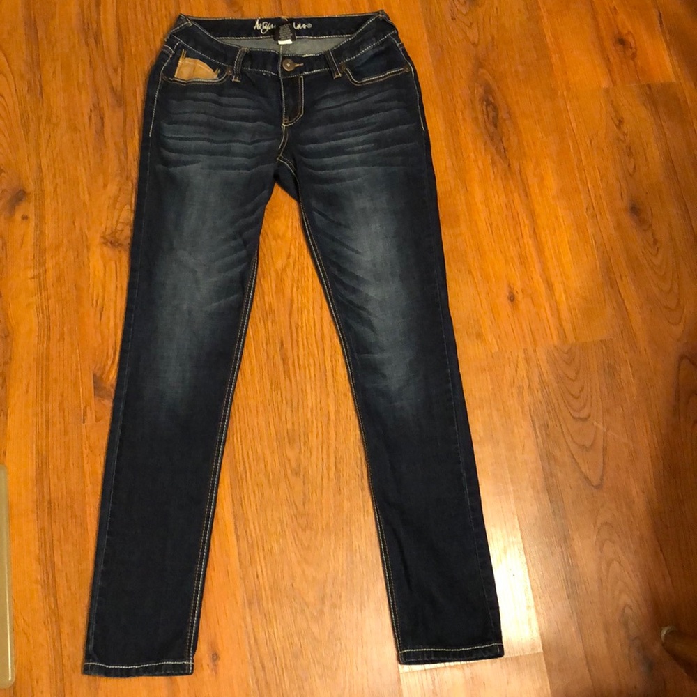 Ariya jeans